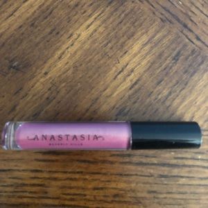 Anastasia Beverly Hills lipgloss st tropez